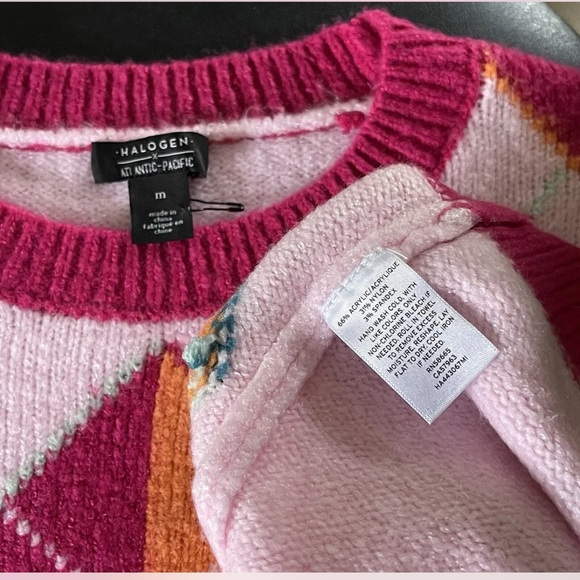 Halogen X Atlantic-Pacific Argyle Sweater In Pink Opal Argyle V-Neck NWOT - Picture 6 of 7